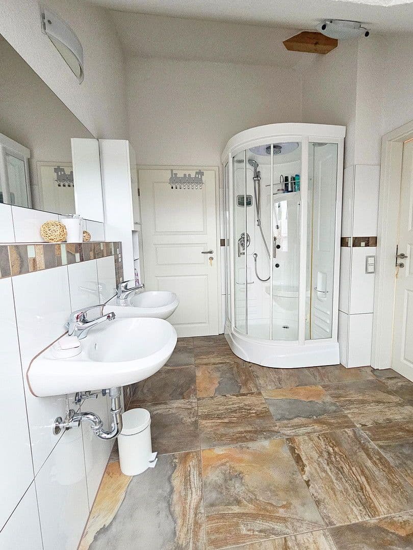 Prodej domu 213 m², pozemek 510 m², Wegberg, Severní Porýní-Vestfálsko Prodej domu 213 m², pozemek 510 m², Wegberg, Severní Porýní-Vestfálsko