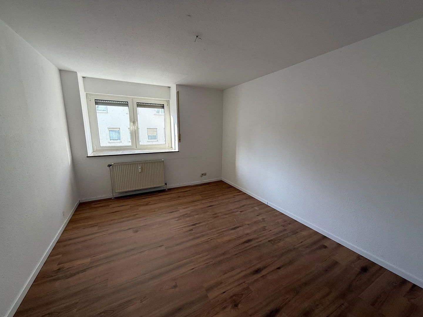 Pronájem bytu 2+kk 63 m², Fritz-Reuter-Straße 16, Stuttgart, Bádensko-Württembersko Pronájem bytu 2+kk 63 m², Fritz-Reuter-Straße 16, Stuttgart, Bádensko-Württembersko