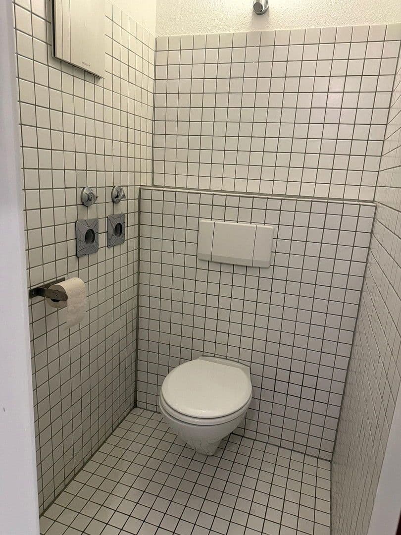 Pronájem bytu 2+kk 63 m², Fritz-Reuter-Straße 16, Stuttgart, Bádensko-Württembersko Pronájem bytu 2+kk 63 m², Fritz-Reuter-Straße 16, Stuttgart, Bádensko-Württembersko