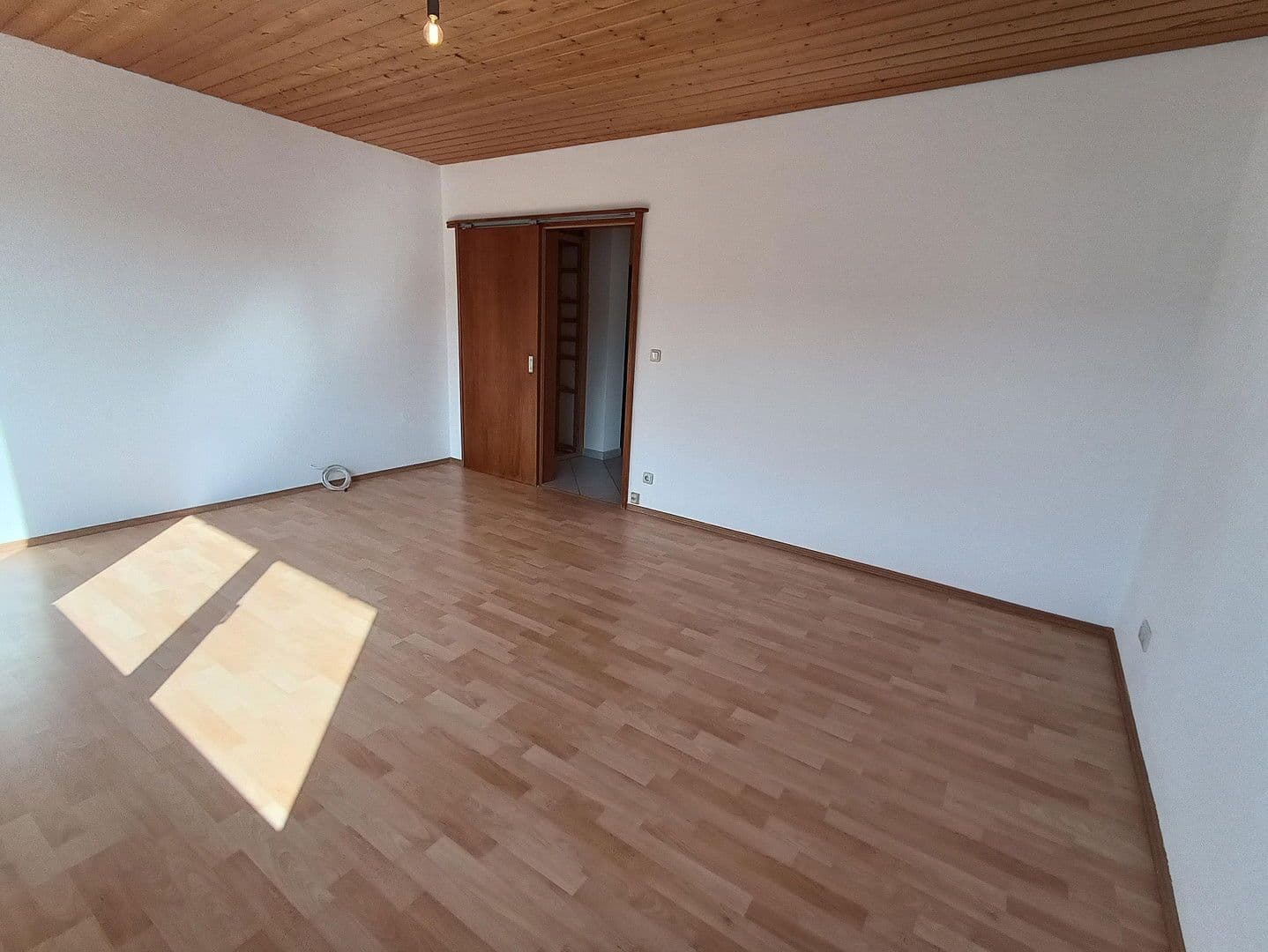 Prodej bytu 4+1 104 m², Friedenstr. 74, Nürnberg, Bavorsko Prodej bytu 4+1 104 m², Friedenstr. 74, Nürnberg, Bavorsko