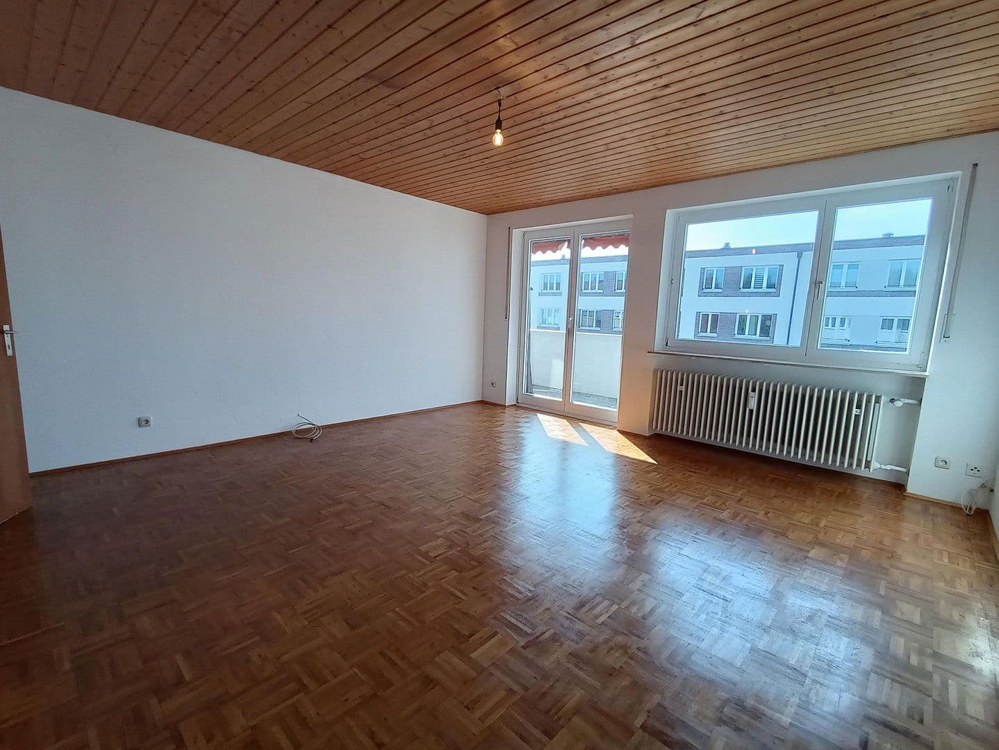Prodej bytu 4+1 104 m², Friedenstr. 74, Nürnberg, Bavorsko Prodej bytu 4+1 104 m², Friedenstr. 74, Nürnberg, Bavorsko