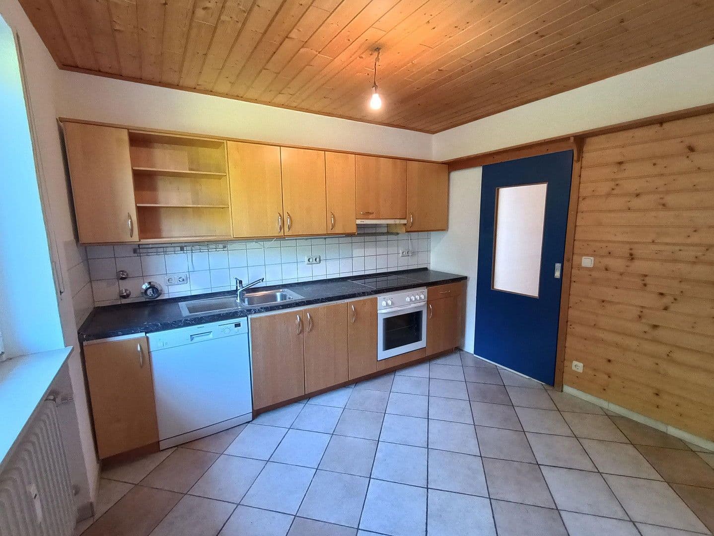 Prodej bytu 4+1 104 m², Friedenstr. 74, Nürnberg, Bavorsko Prodej bytu 4+1 104 m², Friedenstr. 74, Nürnberg, Bavorsko