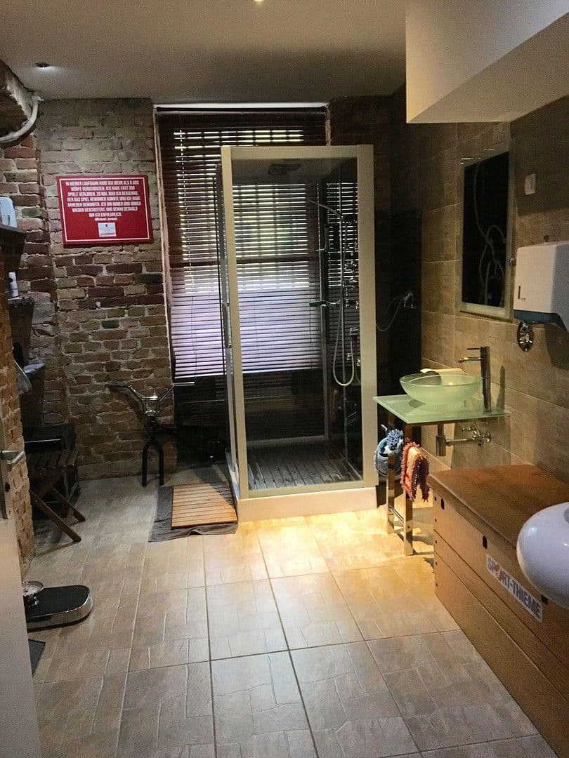 Prodej kanceláře 141 m², Berlin, Berlín Prodej kanceláře 141 m², Berlin, Berlín