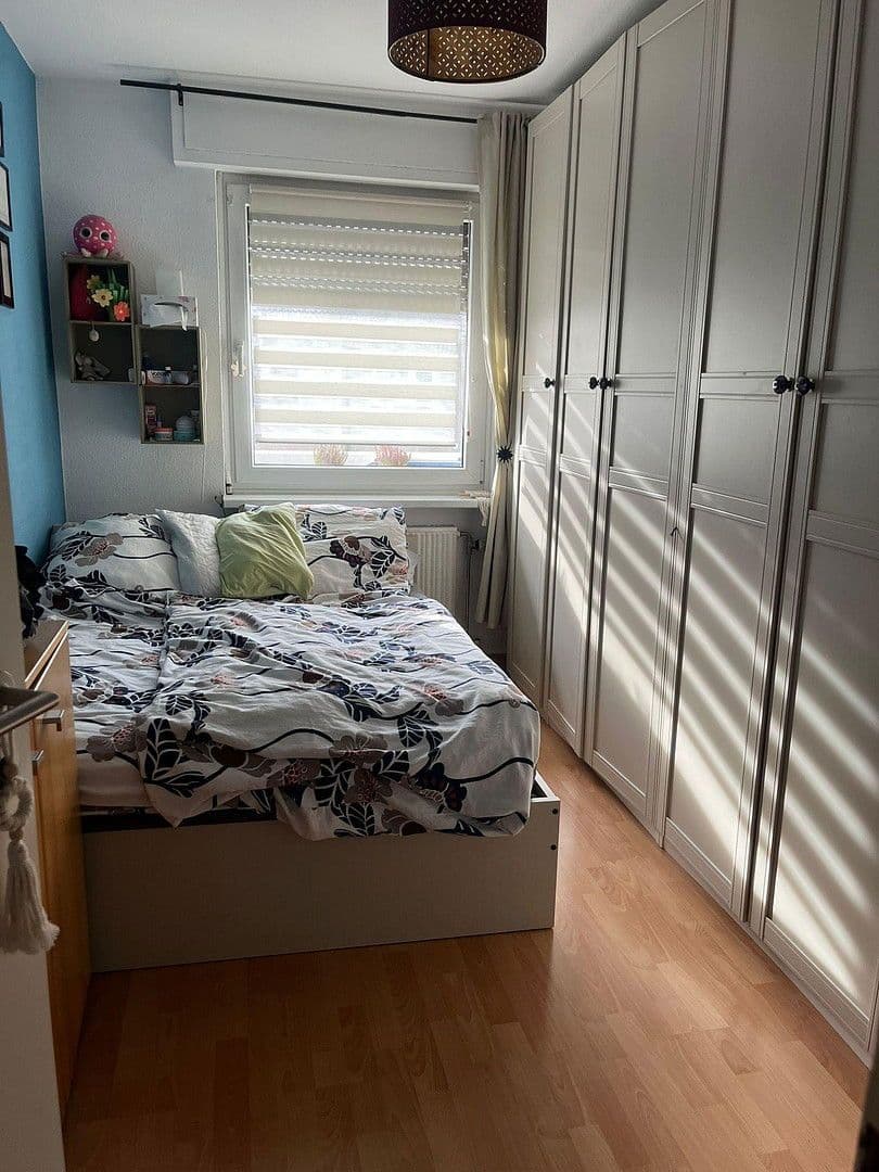 Pronájem bytu 3+1 76 m², Kölner Straße 23, Hürth, Severní Porýní-Vestfálsko Pronájem bytu 3+1 76 m², Kölner Straße 23, Hürth, Severní Porýní-Vestfálsko