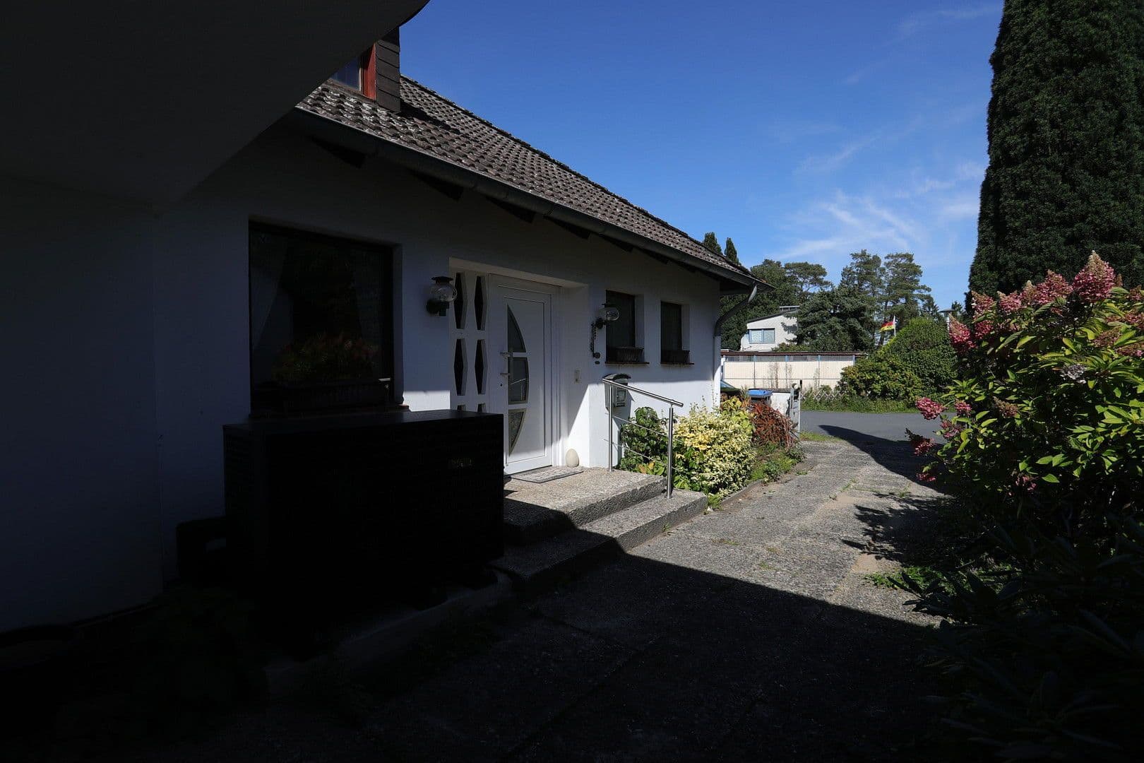 Prodej domu 159 m², pozemek 915 m², Elsternstieg 3, Burgdorf, Dolní Sasko Prodej domu 159 m², pozemek 915 m², Elsternstieg 3, Burgdorf, Dolní Sasko