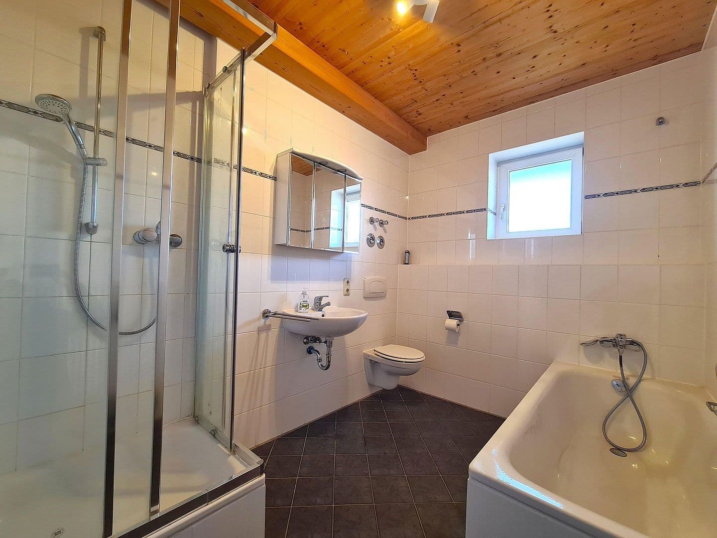 Pronájem bytu 4+1 115 m², Lincolnstraße 6a, Augsburg, Bavorsko Pronájem bytu 4+1 115 m², Lincolnstraße 6a, Augsburg, Bavorsko