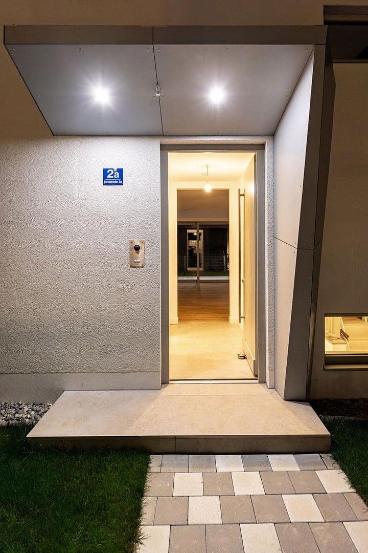 Prodej domu 218 m², pozemek 500 m², München, Bavorsko Prodej domu 218 m², pozemek 500 m², München, Bavorsko