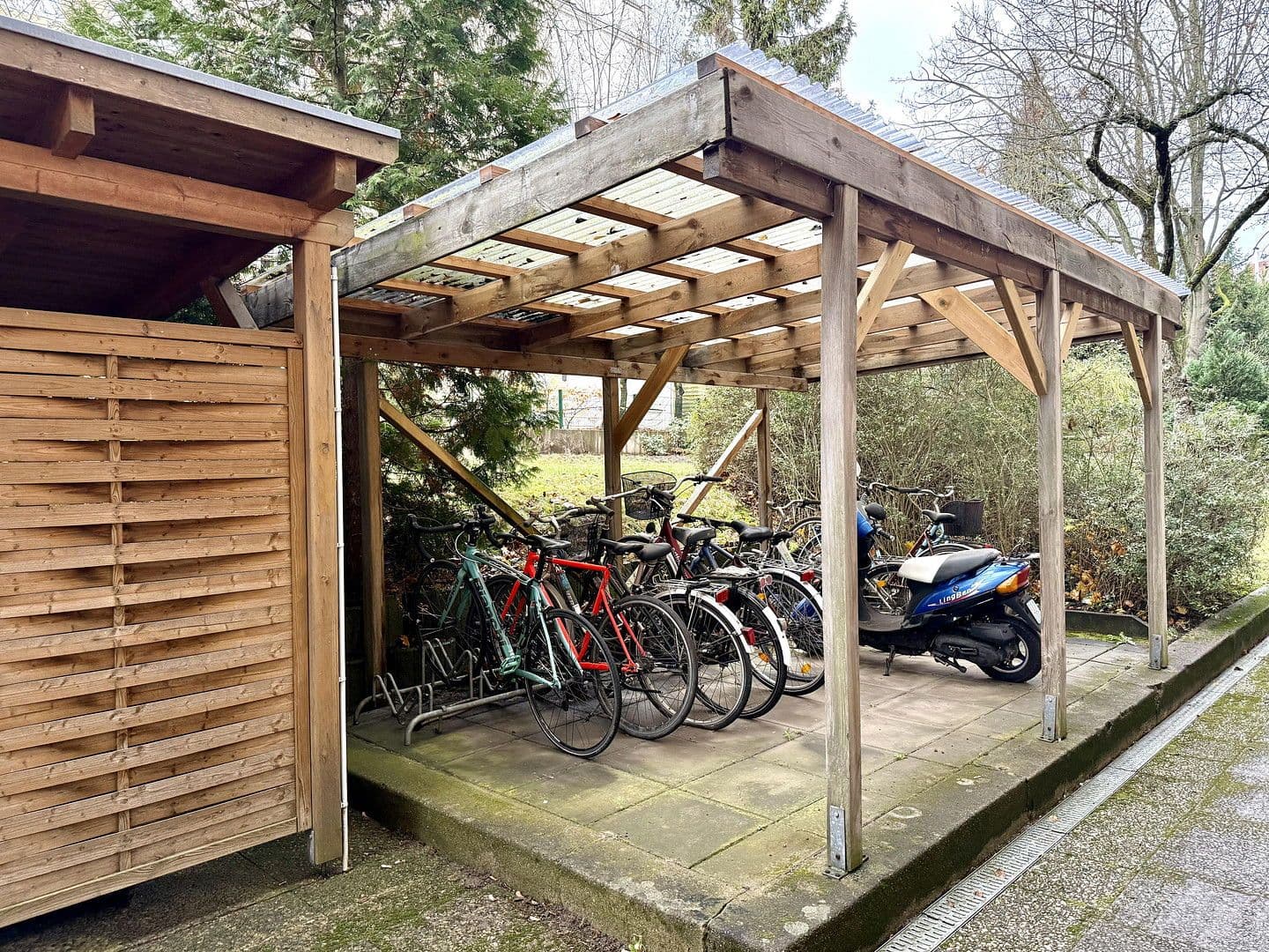 Prodej bytu 2+1 62 m², Konradinstr., Berlin, Berlín Prodej bytu 2+1 62 m², Konradinstr., Berlin, Berlín