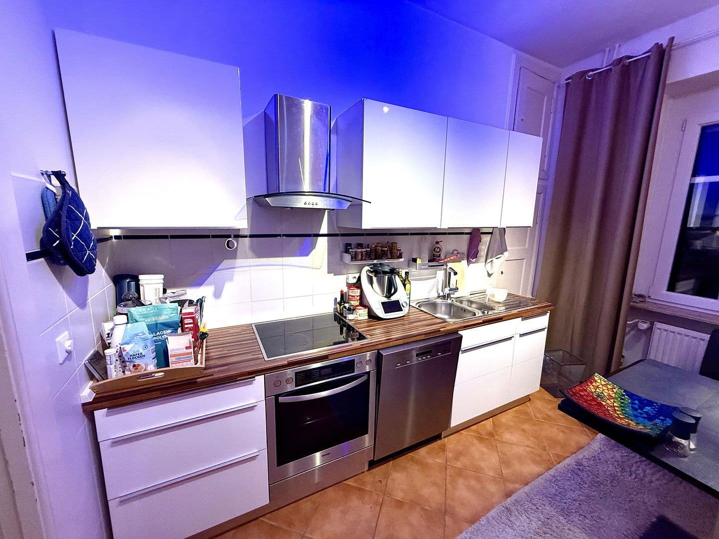 Prodej bytu 2+1 62 m², Konradinstr., Berlin, Berlín Prodej bytu 2+1 62 m², Konradinstr., Berlin, Berlín