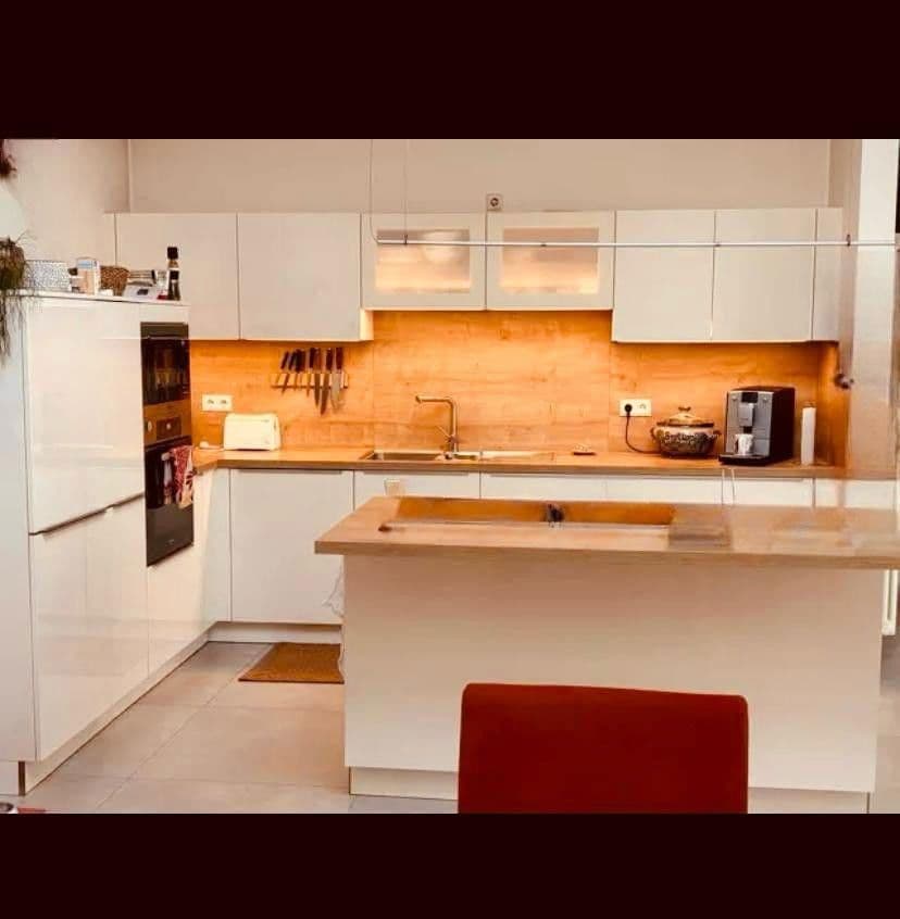 Pronájem bytu 3+1 150 m², Ludwigshafen am Rhein, Porýní-Falc Pronájem bytu 3+1 150 m², Ludwigshafen am Rhein, Porýní-Falc