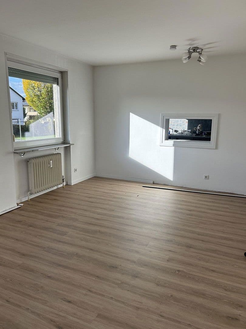 Pronájem bytu 3+kk 90 m², Kästnerstraße 4, Bietigheim-Bissingen, Bádensko-Württembersko Pronájem bytu 3+kk 90 m², Kästnerstraße 4, Bietigheim-Bissingen, Bádensko-Württembersko