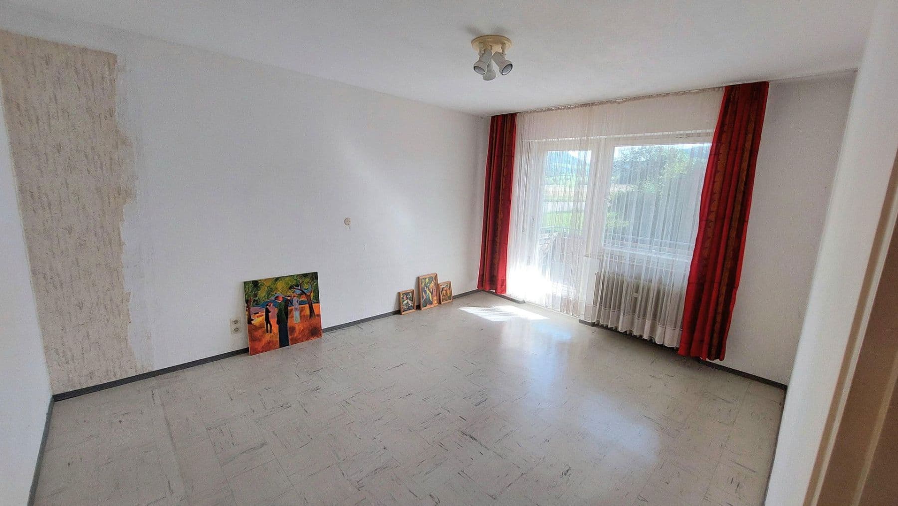 Prodej domu 128 m², pozemek 265 m², Fichtenhain 8, Göppingen, Bádensko-Württembersko Prodej domu 128 m², pozemek 265 m², Fichtenhain 8, Göppingen, Bádensko-Württembersko