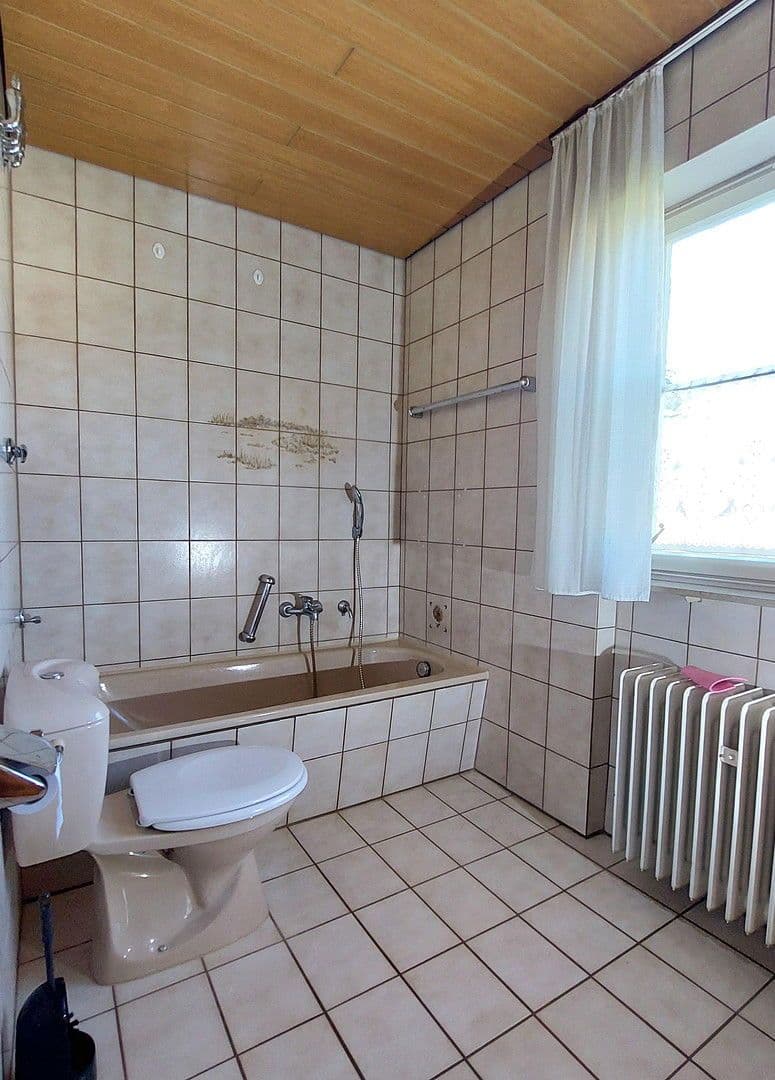 Prodej domu 128 m², pozemek 265 m², Fichtenhain 8, Göppingen, Bádensko-Württembersko Prodej domu 128 m², pozemek 265 m², Fichtenhain 8, Göppingen, Bádensko-Württembersko