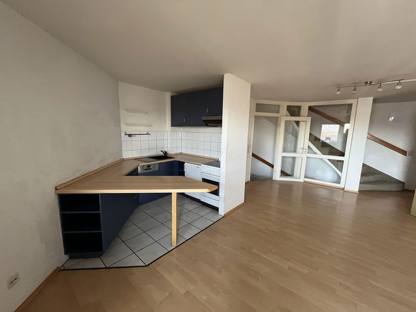 Prodej domu 165 m², pozemek 165 m², Tettnang, Bádensko-Württembersko Prodej domu 165 m², pozemek 165 m², Tettnang, Bádensko-Württembersko