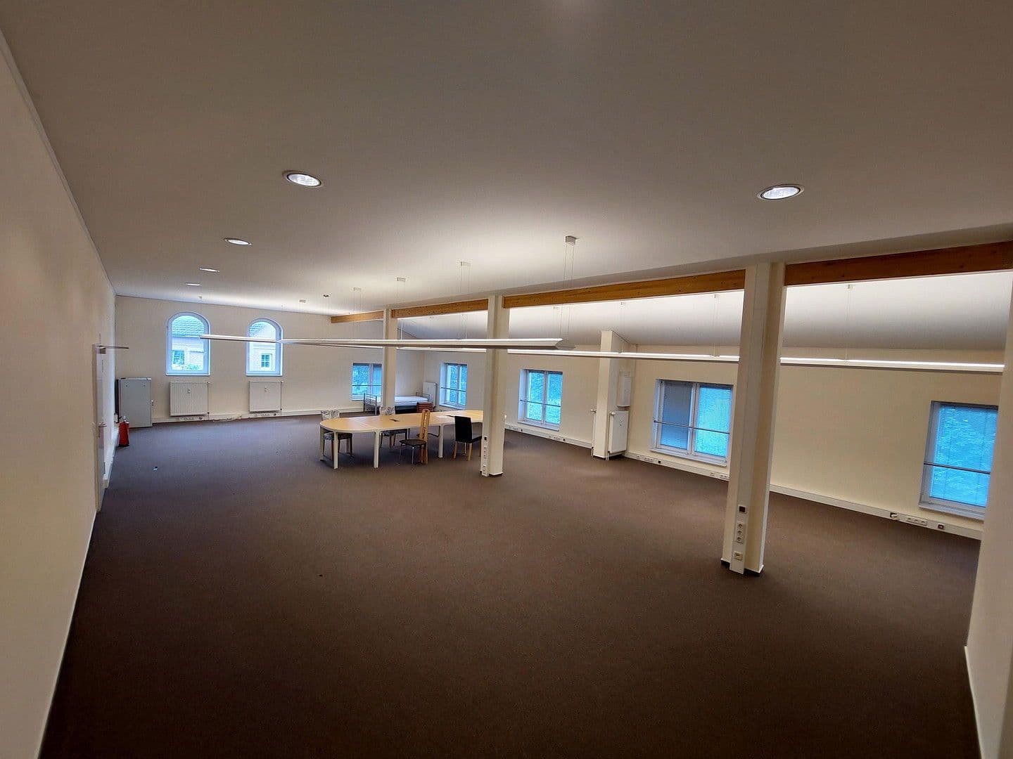 Pronájem kanceláře 160 m², Brunsbek, Šlesvicko-Holštýnsko Pronájem kanceláře 160 m², Brunsbek, Šlesvicko-Holštýnsko