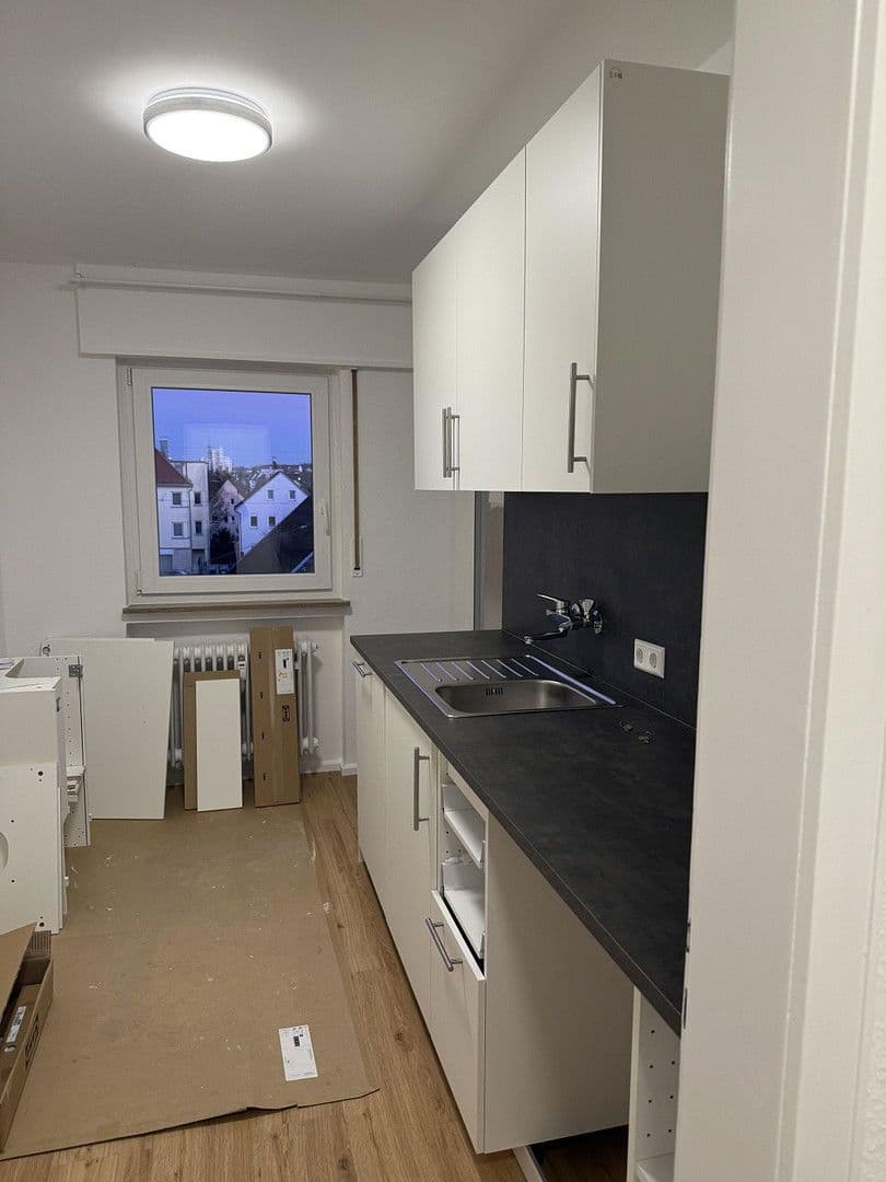 Pronájem bytu 3+1 72 m², Stuttgart, Bádensko-Württembersko Pronájem bytu 3+1 72 m², Stuttgart, Bádensko-Württembersko