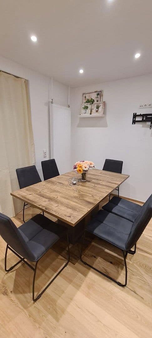 Pronájem bytu 1+1 11 m², Bergstr. 10, Augsburg, Bavorsko Pronájem bytu 1+1 11 m², Bergstr. 10, Augsburg, Bavorsko