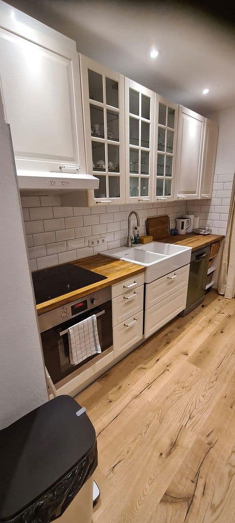 Pronájem bytu 1+1 11 m², Bergstr. 10, Augsburg, Bavorsko Pronájem bytu 1+1 11 m², Bergstr. 10, Augsburg, Bavorsko