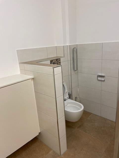 Pronájem bytu 3+1 91 m², Holthusenstrasse 40, Hamburg, Hamburg Pronájem bytu 3+1 91 m², Holthusenstrasse 40, Hamburg, Hamburg