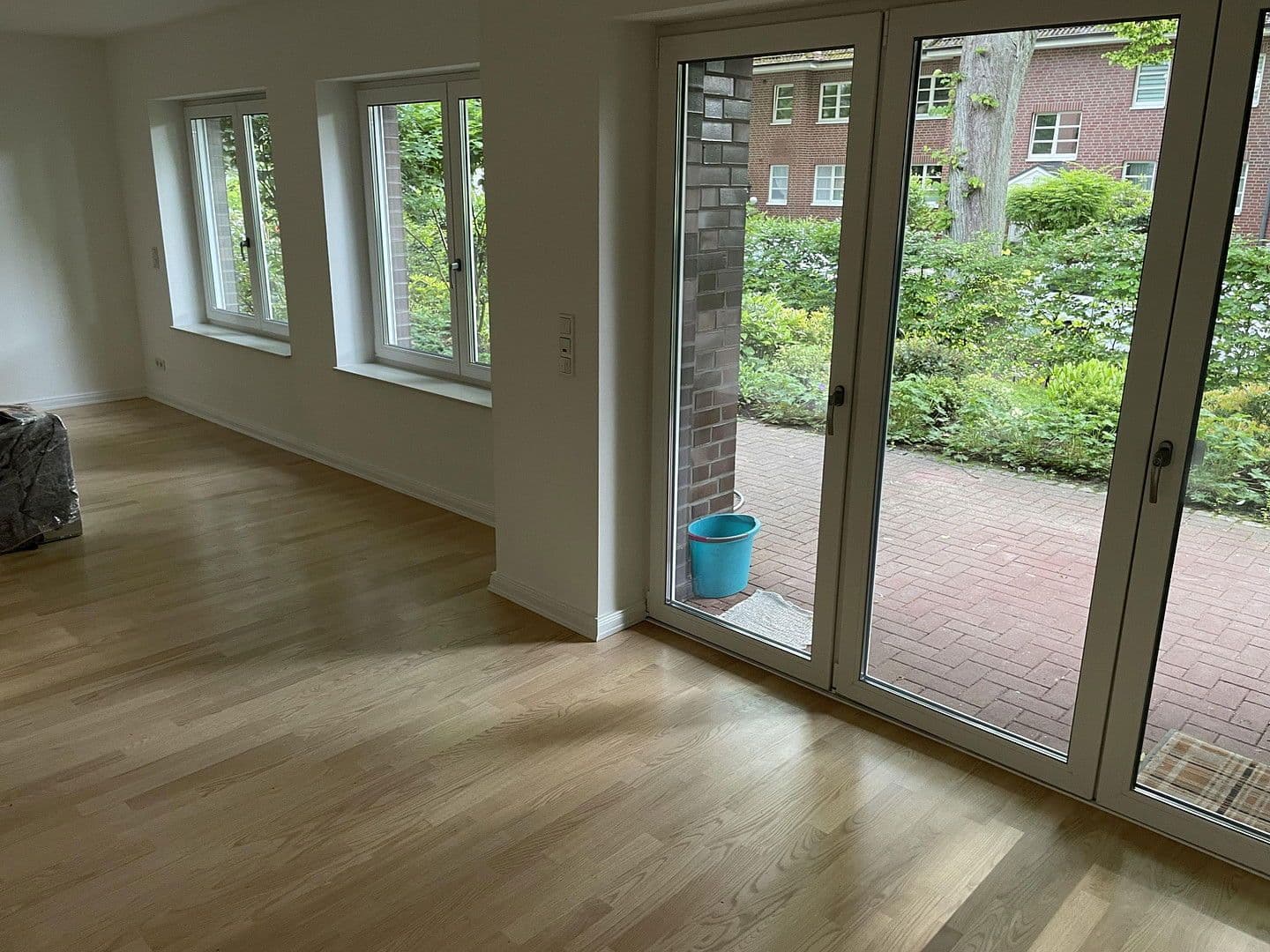 Pronájem bytu 3+1 91 m², Holthusenstrasse 40, Hamburg, Hamburg Pronájem bytu 3+1 91 m², Holthusenstrasse 40, Hamburg, Hamburg