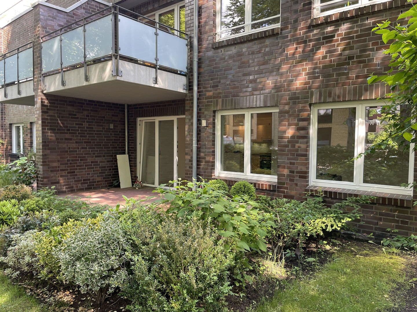 Pronájem bytu 3+1 91 m², Holthusenstrasse 40, Hamburg, Hamburg Pronájem bytu 3+1 91 m², Holthusenstrasse 40, Hamburg, Hamburg