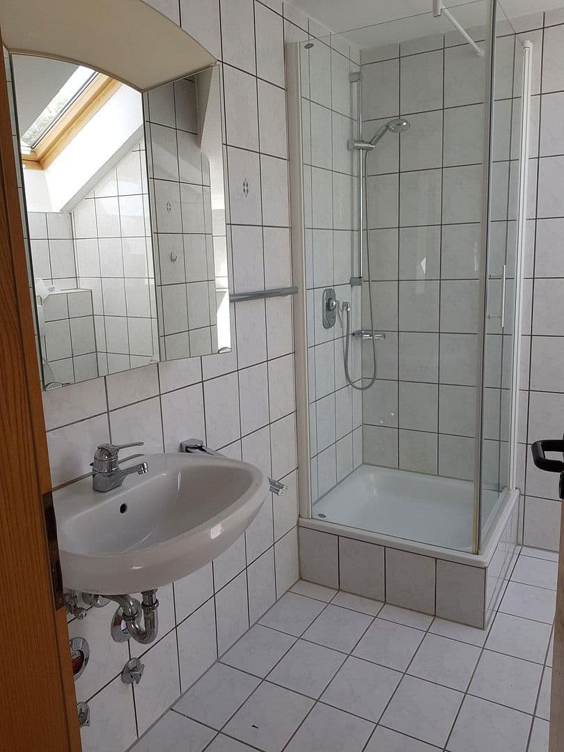 Pronájem bytu 2+1 50 m², Gerlingen, Bádensko-Württembersko Pronájem bytu 2+1 50 m², Gerlingen, Bádensko-Württembersko