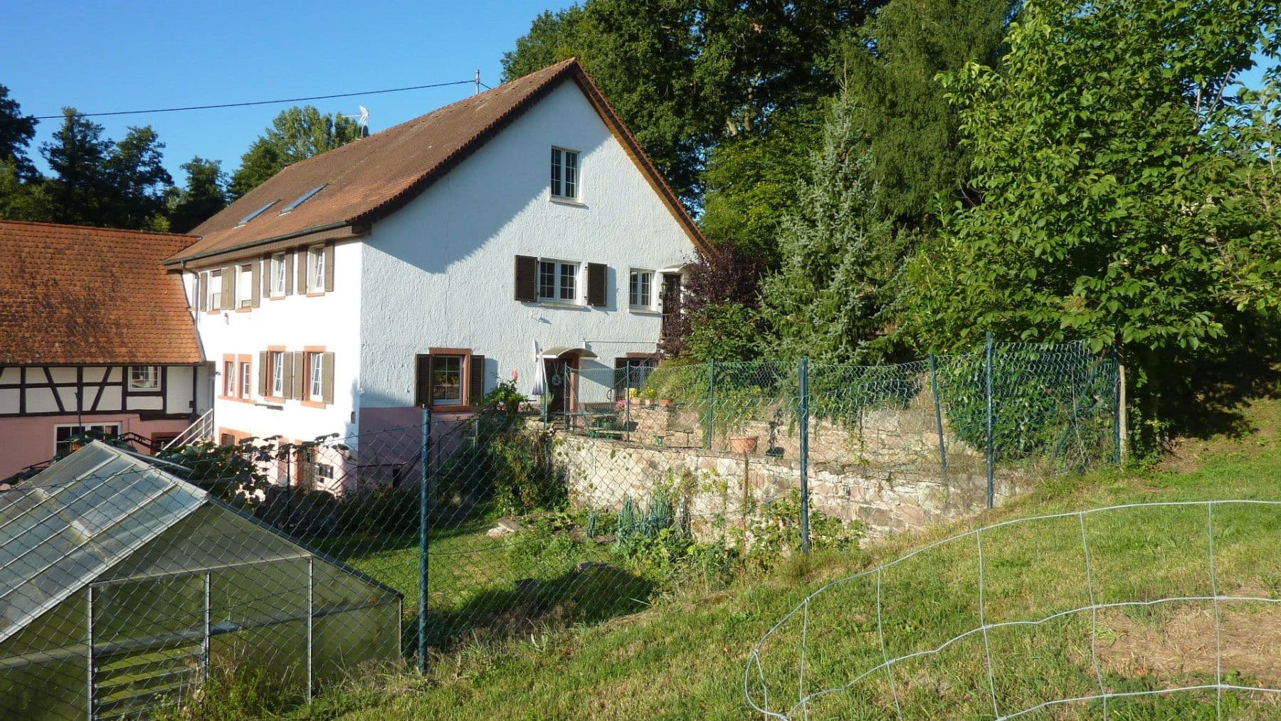 Pronájem bytu 3+1 91 m², Keltern, Bádensko-Württembersko Pronájem bytu 3+1 91 m², Keltern, Bádensko-Württembersko