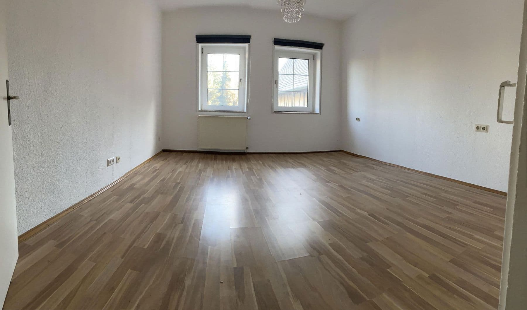 Pronájem bytu 3+1 91 m², Keltern, Bádensko-Württembersko Pronájem bytu 3+1 91 m², Keltern, Bádensko-Württembersko