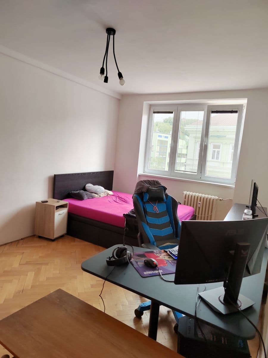 Pronájem bytu 2+1 61 m², Bělohorská, Praha, Praha Pronájem bytu 2+1 61 m², Bělohorská, Praha, Praha