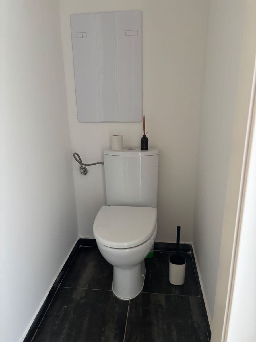 Pronájem bytu 3+1 63 m², Nové Mesto, Bratislavský kraj Pronájem bytu 3+1 63 m², Nové Mesto, Bratislavský kraj