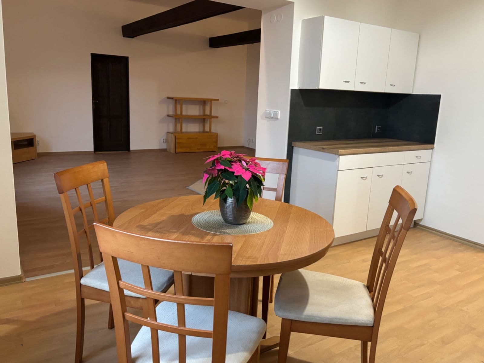 Pronájem bytu 2+1 89 m², Šárecká, Praha, Praha Pronájem bytu 2+1 89 m², Šárecká, Praha, Praha