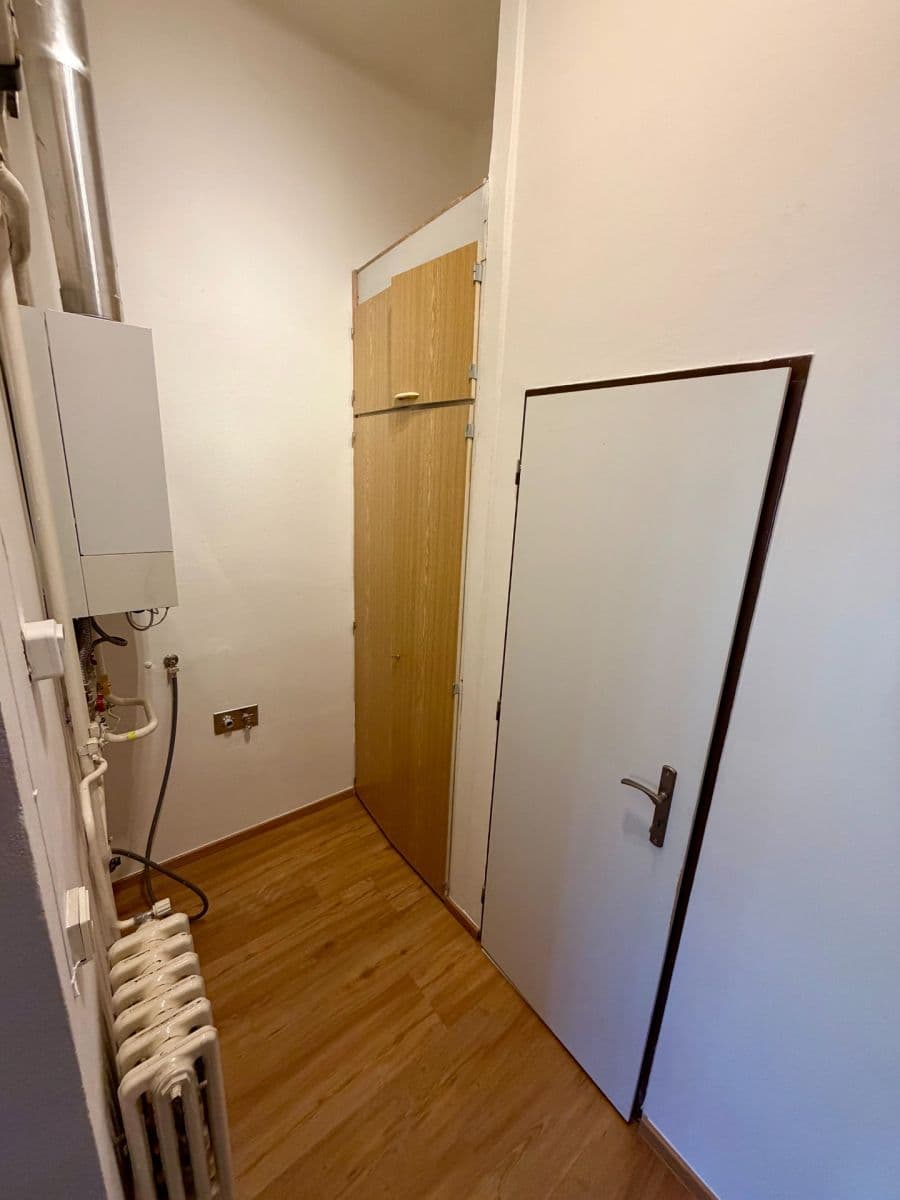 Pronájem bytu 2+kk 45 m², Šaldova, Praha, Praha Pronájem bytu 2+kk 45 m², Šaldova, Praha, Praha