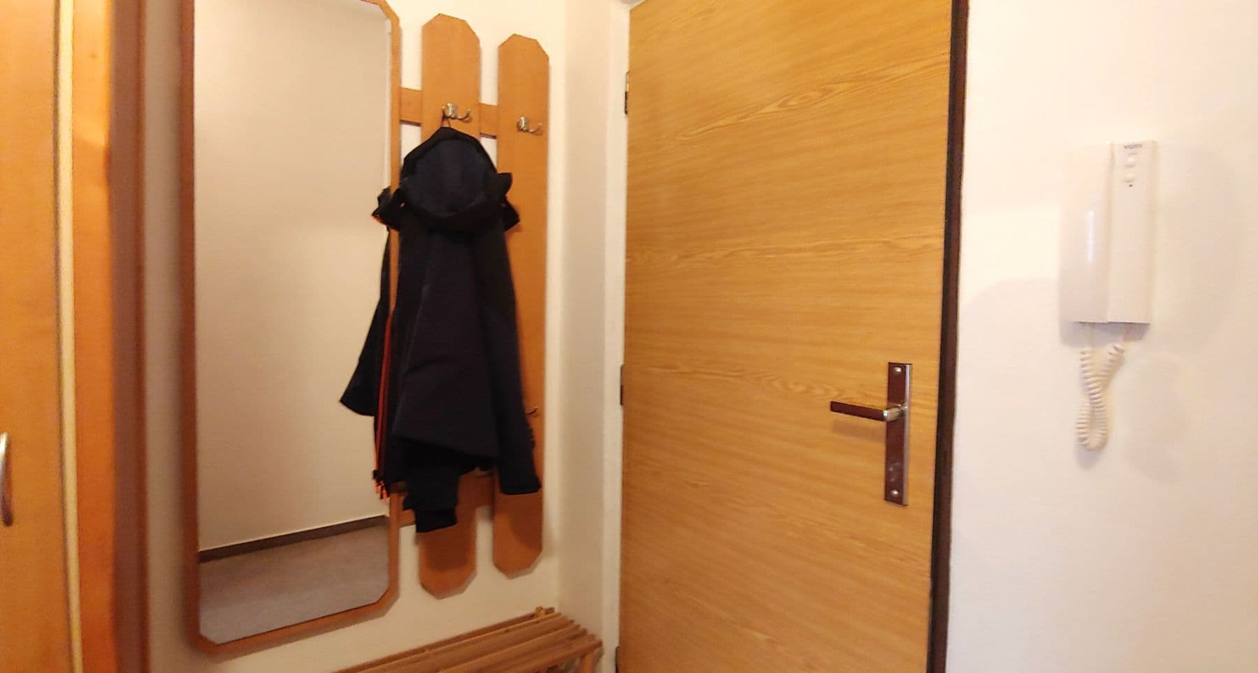 Pronájem bytu 1+kk 30 m², Maxima Gorkého, Trutnov, Královéhradecký kraj Pronájem bytu 1+kk 30 m², Maxima Gorkého, Trutnov, Královéhradecký kraj