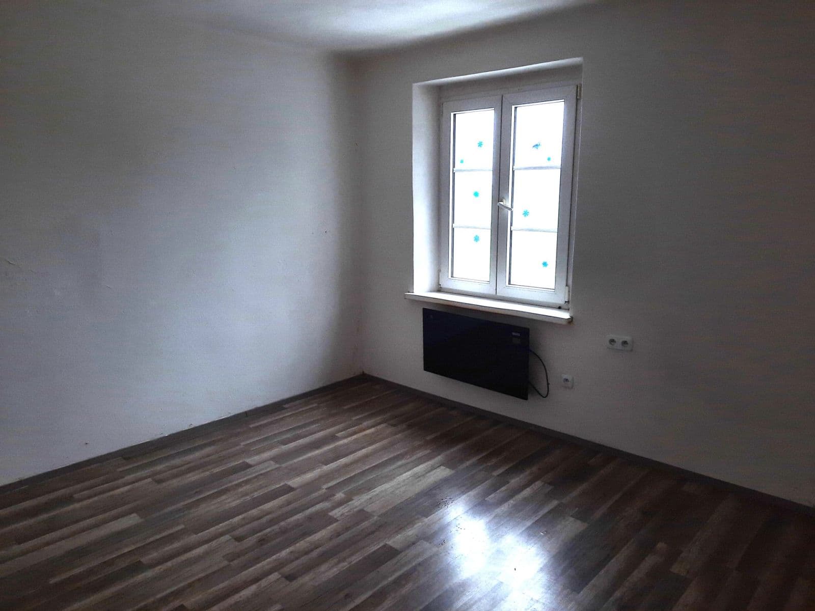 Pronájem bytu 2+kk 55 m², Starý Újezd, Česká Lípa, Liberecký kraj Pronájem bytu 2+kk 55 m², Starý Újezd, Česká Lípa, Liberecký kraj