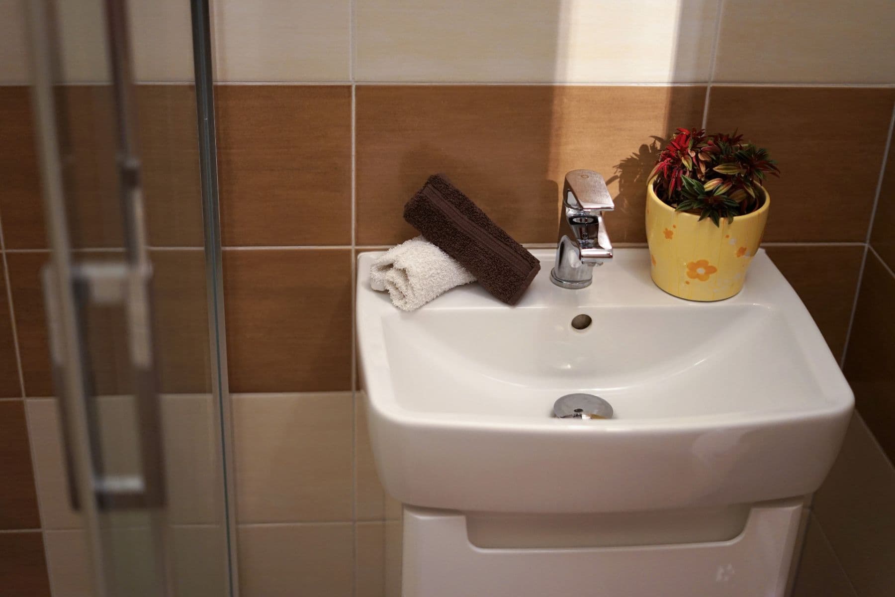 Pronájem bytu 2+1 60 m², S. K. Neumanna, Ostrov, Karlovarský kraj Pronájem bytu 2+1 60 m², S. K. Neumanna, Ostrov, Karlovarský kraj