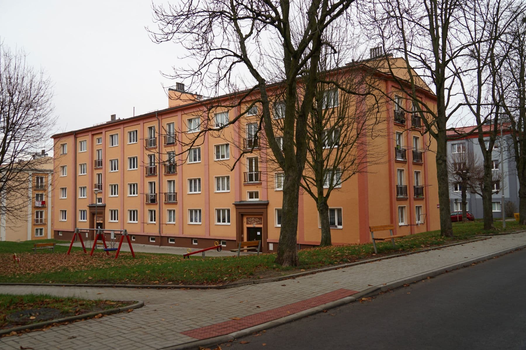 Pronájem bytu 2+1 60 m², S. K. Neumanna, Ostrov, Karlovarský kraj Pronájem bytu 2+1 60 m², S. K. Neumanna, Ostrov, Karlovarský kraj