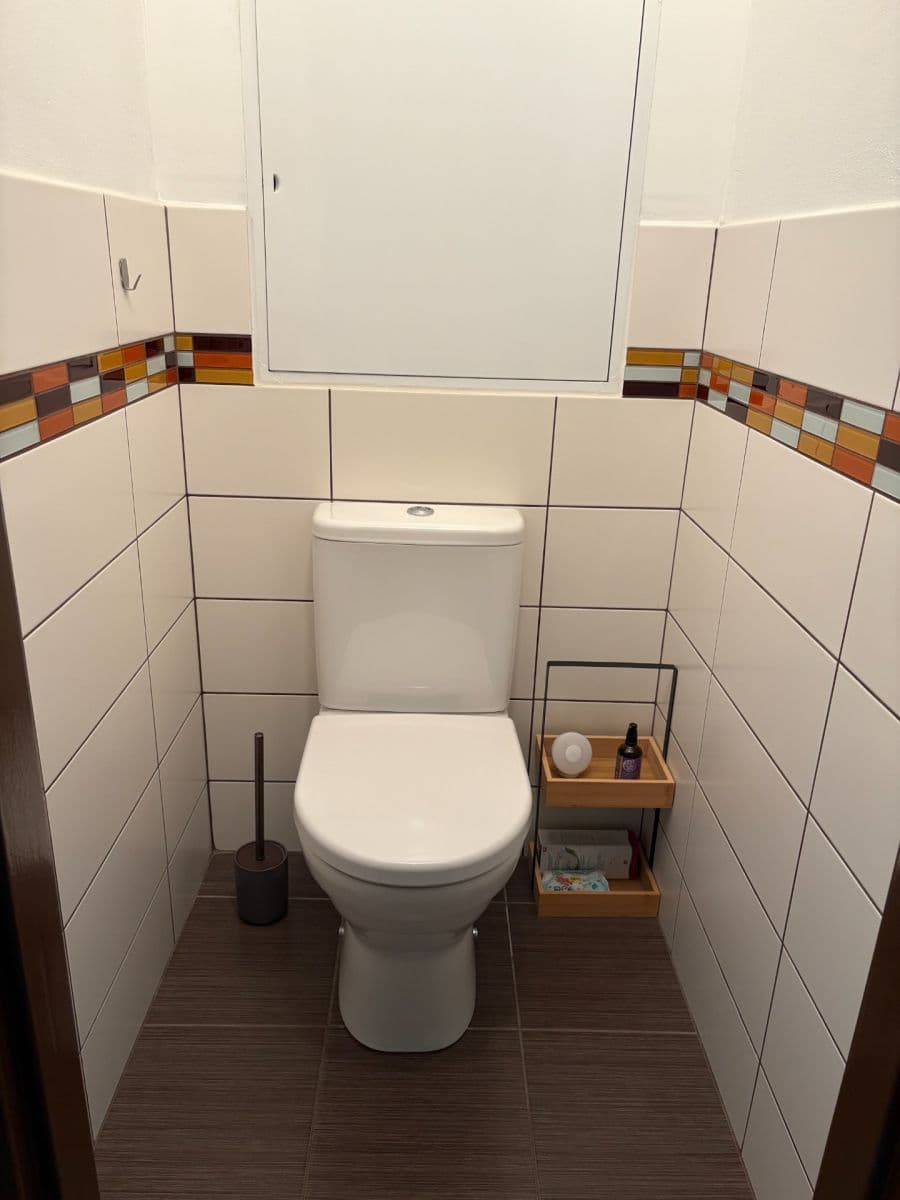 Pronájem bytu 3+1 77 m², Nad Opatovem, Praha, Praha Pronájem bytu 3+1 77 m², Nad Opatovem, Praha, Praha