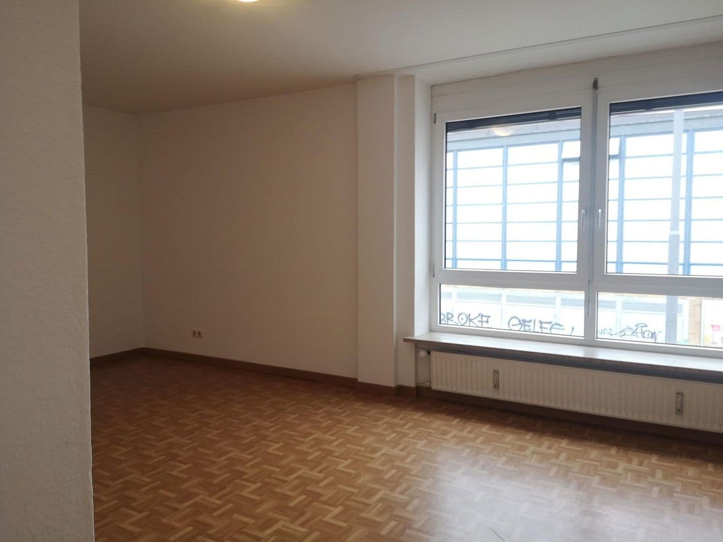 Pronájem bytu 1+1 37 m², Luisenstraße 60, München, Bavorsko Pronájem bytu 1+1 37 m², Luisenstraße 60, München, Bavorsko
