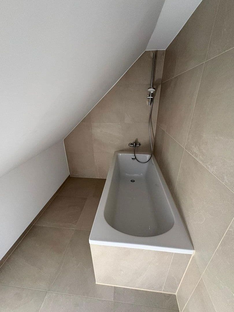 Prodej bytu 3+1 102 m², Kämmererstr 32, Speyer, Porýní-Falc Prodej bytu 3+1 102 m², Kämmererstr 32, Speyer, Porýní-Falc