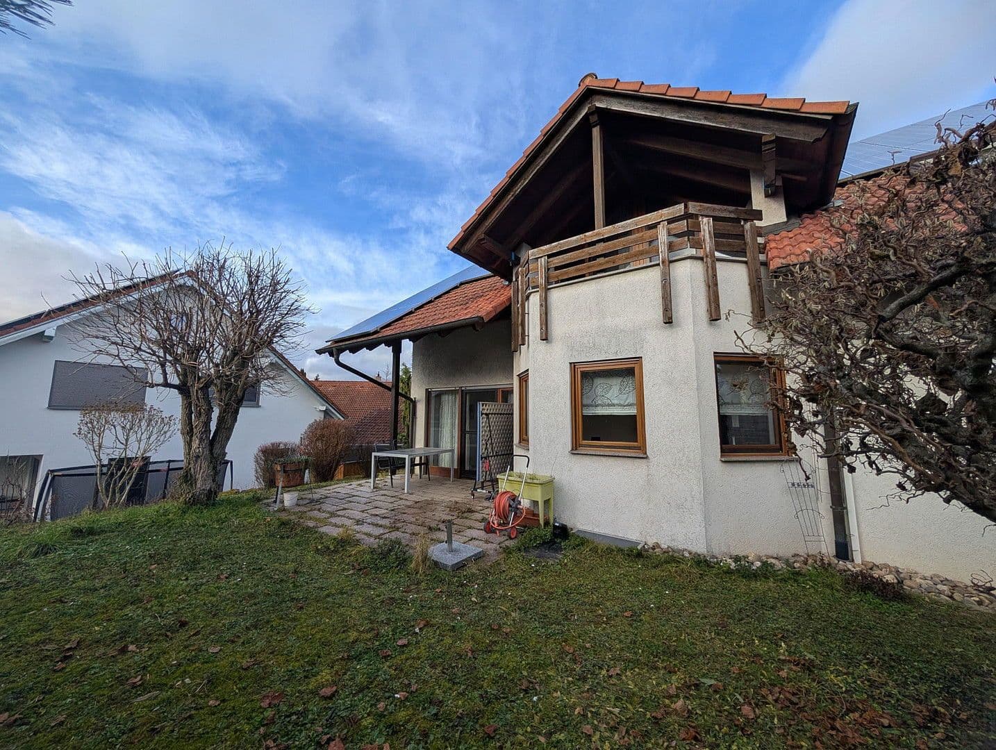 Prodej domu 252 m², pozemek 536 m², Neckarwestheim, Bádensko-Württembersko Prodej domu 252 m², pozemek 536 m², Neckarwestheim, Bádensko-Württembersko