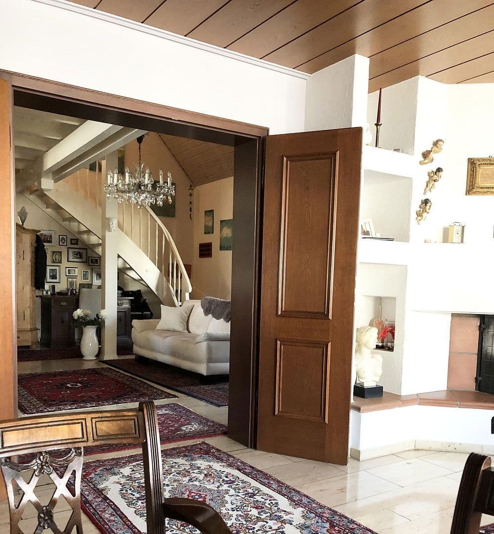 Prodej bytu 5+1 160 m², Rottenburg am Neckar, Bádensko-Württembersko Prodej bytu 5+1 160 m², Rottenburg am Neckar, Bádensko-Württembersko