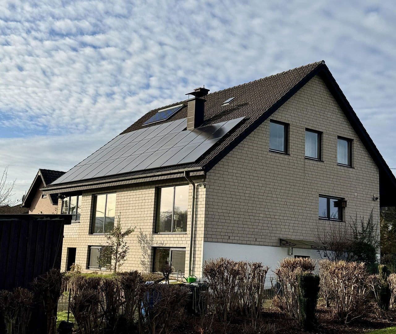 Prodej domu 257 m², pozemek 804 m², Mechernich, Severní Porýní-Vestfálsko Prodej domu 257 m², pozemek 804 m², Mechernich, Severní Porýní-Vestfálsko