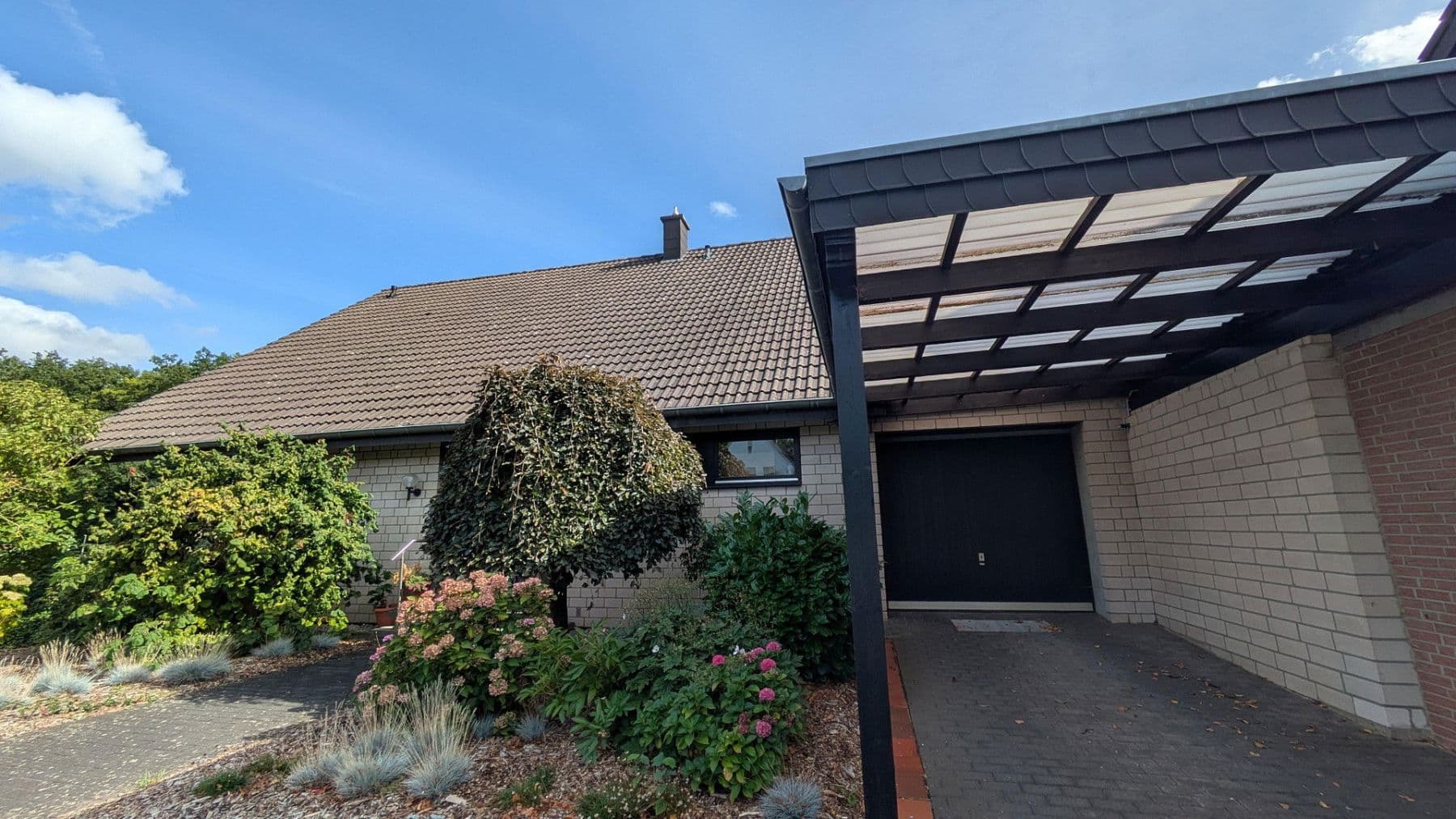 Prodej domu 257 m², pozemek 804 m², Mechernich, Severní Porýní-Vestfálsko Prodej domu 257 m², pozemek 804 m², Mechernich, Severní Porýní-Vestfálsko