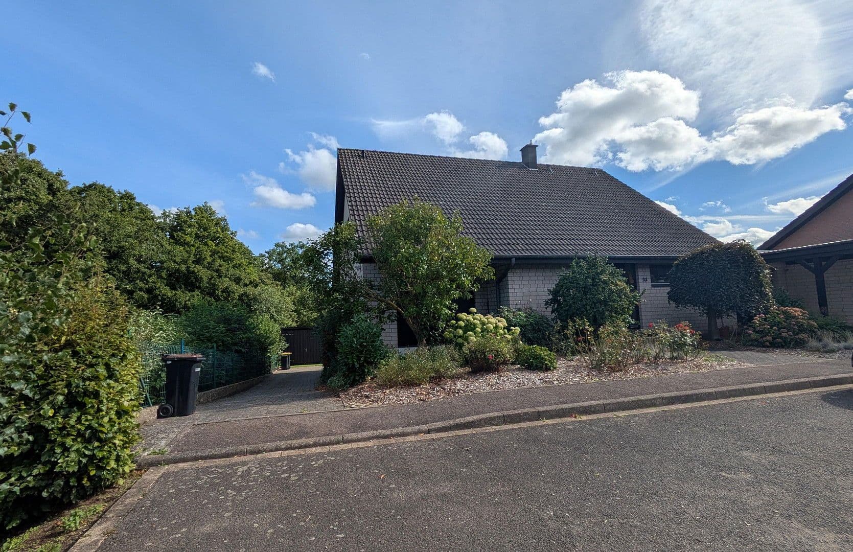 Prodej domu 257 m², pozemek 804 m², Mechernich, Severní Porýní-Vestfálsko Prodej domu 257 m², pozemek 804 m², Mechernich, Severní Porýní-Vestfálsko