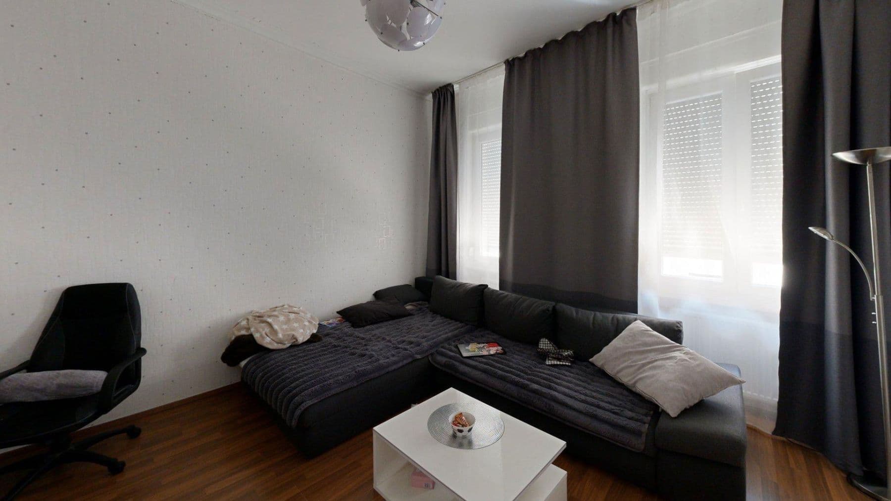 Prodej domu 223 m², pozemek 116 m², Scheuernbergstrasse, Pforzheim, Bádensko-Württembersko Prodej domu 223 m², pozemek 116 m², Scheuernbergstrasse, Pforzheim, Bádensko-Württembersko