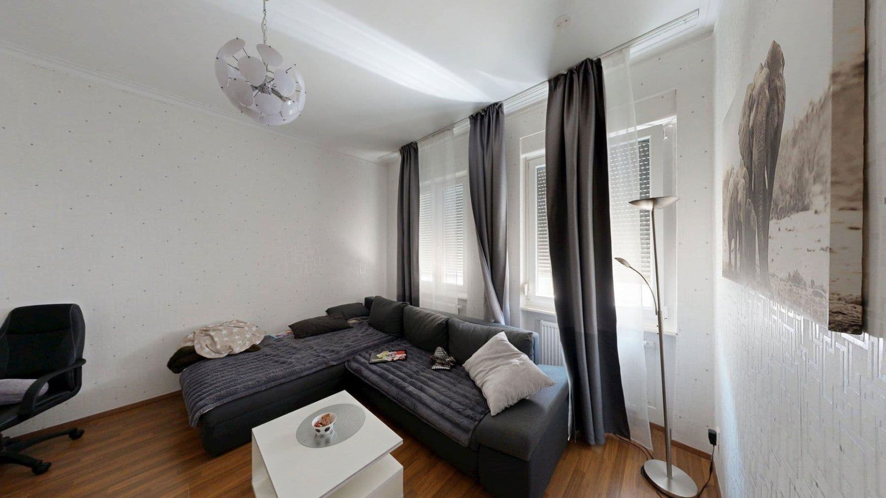 Prodej domu 223 m², pozemek 116 m², Scheuernbergstrasse, Pforzheim, Bádensko-Württembersko Prodej domu 223 m², pozemek 116 m², Scheuernbergstrasse, Pforzheim, Bádensko-Württembersko