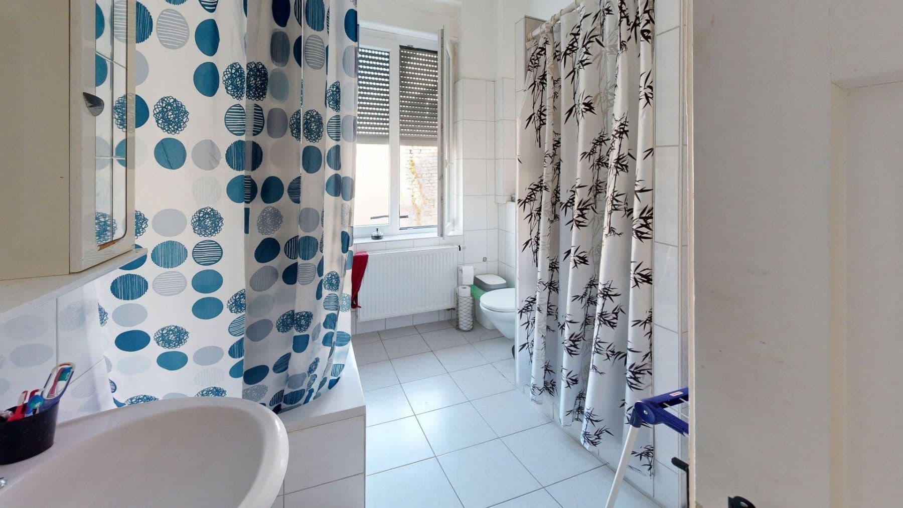 Prodej domu 223 m², pozemek 116 m², Scheuernbergstrasse, Pforzheim, Bádensko-Württembersko Prodej domu 223 m², pozemek 116 m², Scheuernbergstrasse, Pforzheim, Bádensko-Württembersko