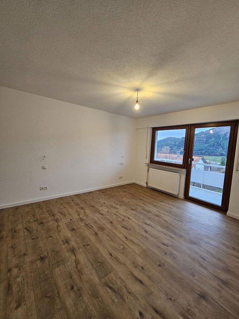 Prodej domu 153 m², pozemek 196 m², Seelbach, Bádensko-Württembersko Prodej domu 153 m², pozemek 196 m², Seelbach, Bádensko-Württembersko