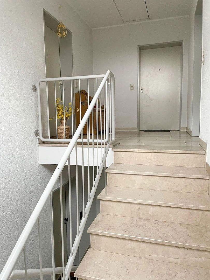 Prodej bytu 4+1 89 m², Ernst-Rein Strasse 94c, Bielefeld, Severní Porýní-Vestfálsko Prodej bytu 4+1 89 m², Ernst-Rein Strasse 94c, Bielefeld, Severní Porýní-Vestfálsko