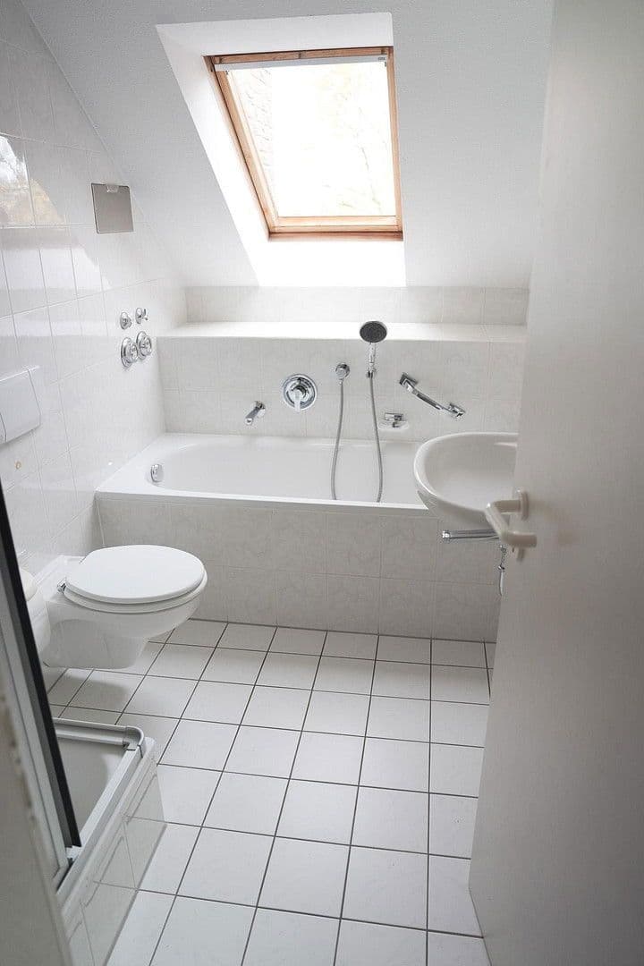 Prodej bytu 4+1 89 m², Ernst-Rein Strasse 94c, Bielefeld, Severní Porýní-Vestfálsko Prodej bytu 4+1 89 m², Ernst-Rein Strasse 94c, Bielefeld, Severní Porýní-Vestfálsko